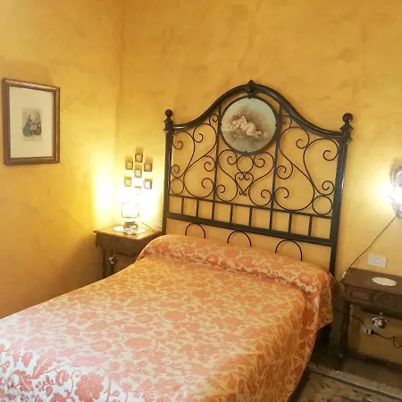 House With 4 Bedrooms In With Furnished Terrace And Wifi 펜션 몬테 카스텔로 디 비비오